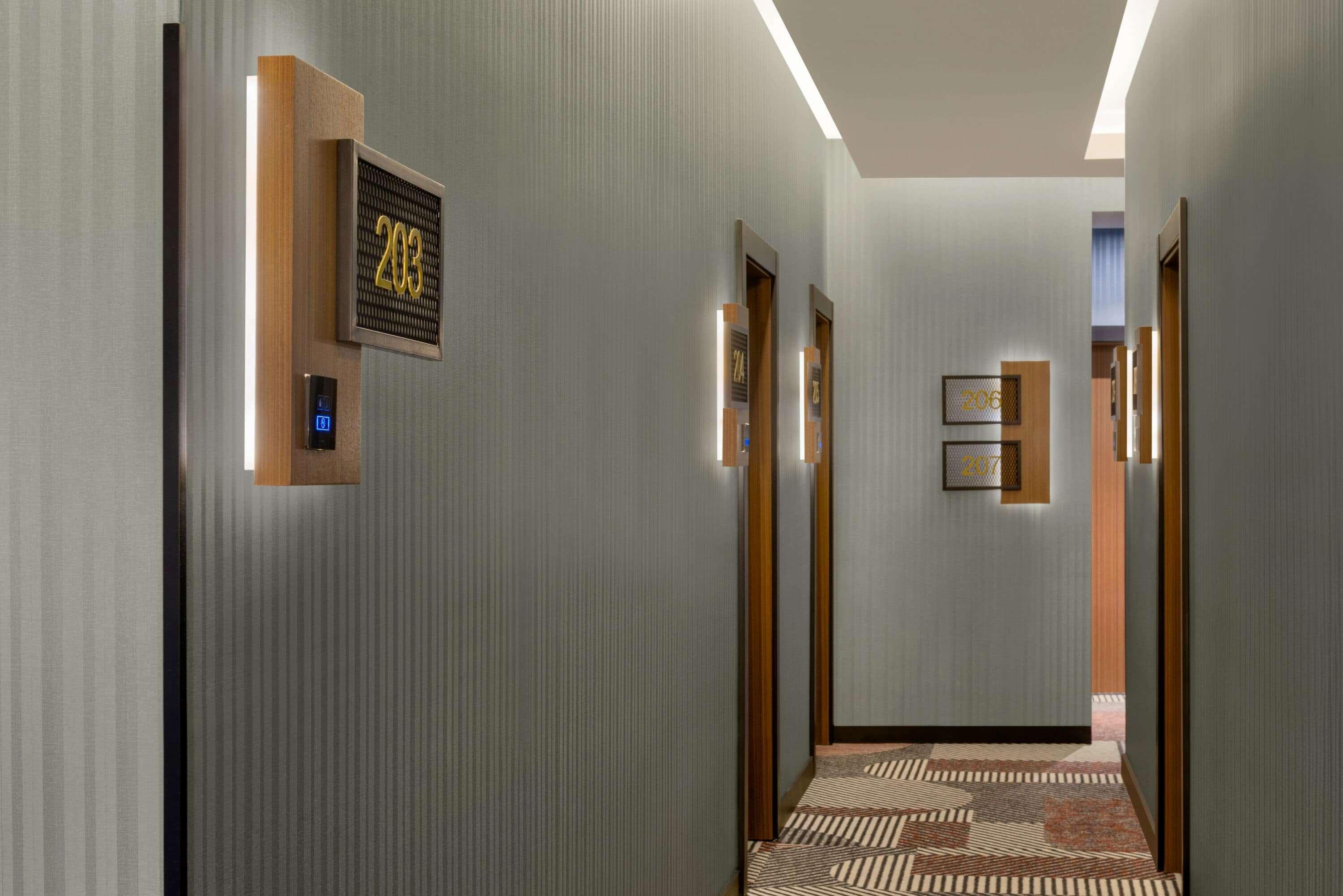 Ramada By Wyndham Budapest City Center Budapeste Exterior foto