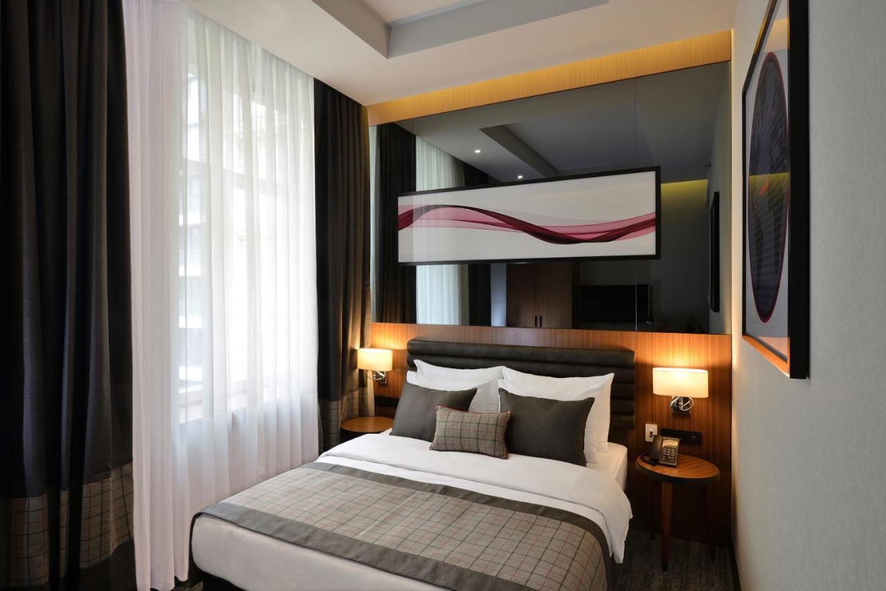 Ramada By Wyndham Budapest City Center Budapeste Exterior foto